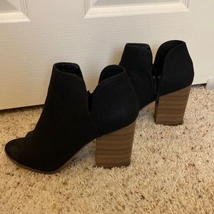 Open toe black booties